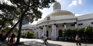 Asamblea Nacional presenta proyecto de ley para la defensa de Venezuela ante «asedio» de EE.UU.