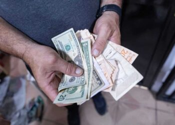 Aguinaldos a empleados públicos: ¿cuándo pagarán la primera parte?