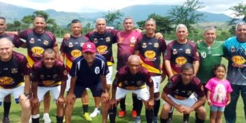 Calle Valera e Italven “lideran la Copa Navidad” del fútbol máster