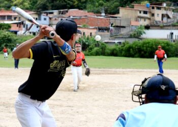 Liga de Sóftbol La Puerta: Cerveceros, Piratas y La Cordillera “picaron adelante”