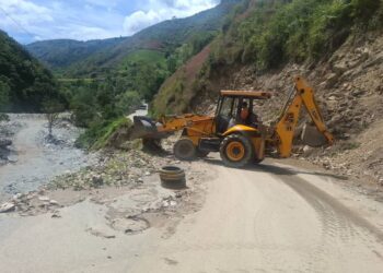 Mérida | Despliegan operativo de respuesta inmediata ante emergencia vial en Rangel