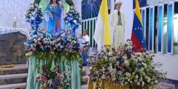 Carvajalenses inician la novena en honor a su patrono, San Rafael Arcángel