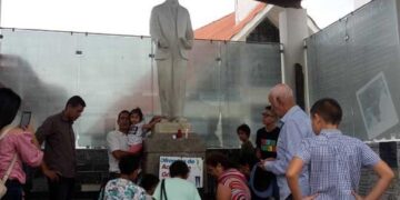 Peregrinos de todo el mundo convergen en Isnotú en honor a José Gregorio Hernández