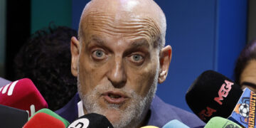 Tebas celebra el adiós del Barça a la Superliga, aunque «Florentino nunca pierde»