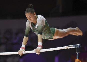Nemour Kaylia consigue el oro mundial de gimnasia artística en la modalidad de asimétricas