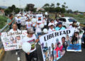Familiares de colombianos detenidos en Venezuela piden su liberación en puente Simón Bolívar