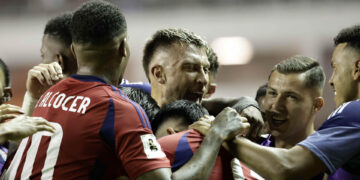 4-1. Costa Rica vuelve a la pelea por un cupo en el Mundial