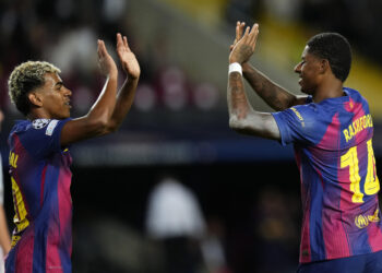 Rashford supera sus registros en el Aston Villa y apunta al clásico