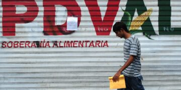 Maduro anunció la reactivación de 43 puntos Pdval en todo el país