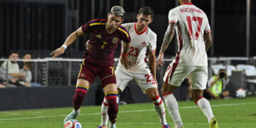 Una implacable Canadá vence a una Venezuela en proceso de renovación