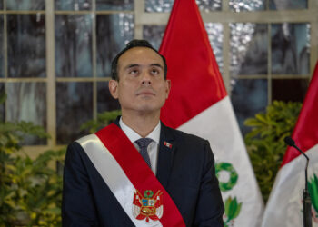 Presidente de Perú pedirá apoyo de FFAA para fortalecer resguardo en frontera con Chile