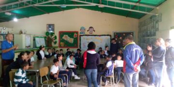 Realizan conversatorio sobre la inclusión escolar de niñas y niños en Campo Elías 