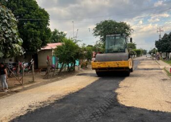 Se cumplió plan bacheo solicitado por productores del Veintitrés