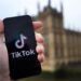 TikTok lanza herramientas para identificar el uso de IA y mejorar el bienestar digital