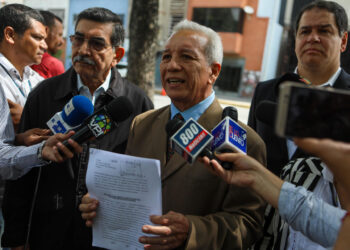Dos meses detenido tiene Macario González «sin acceso a sus familiares ni abogados»