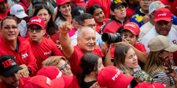 Juramentan grupos de calle para defender cada «centímetro» de Venezuela