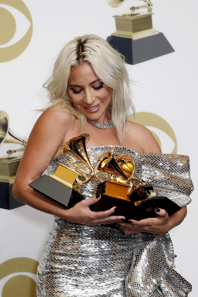 Fotografía de archivo de la artista Lady Gaga posando en Los Angeles (Estados Unidos). EFE/ John G Mabanglo/ ARCHIVO