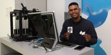 Fundación Telefónica Movistar inaugura «Espacio Creador» para impulsar la formación tecnológica en la E.T.I. San José Obrero-Fe y Alegría