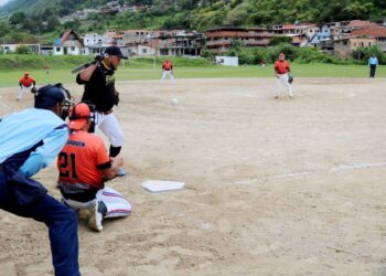 Finales del sóftbol “B y C” se juegan en La Puerta este fin de semana