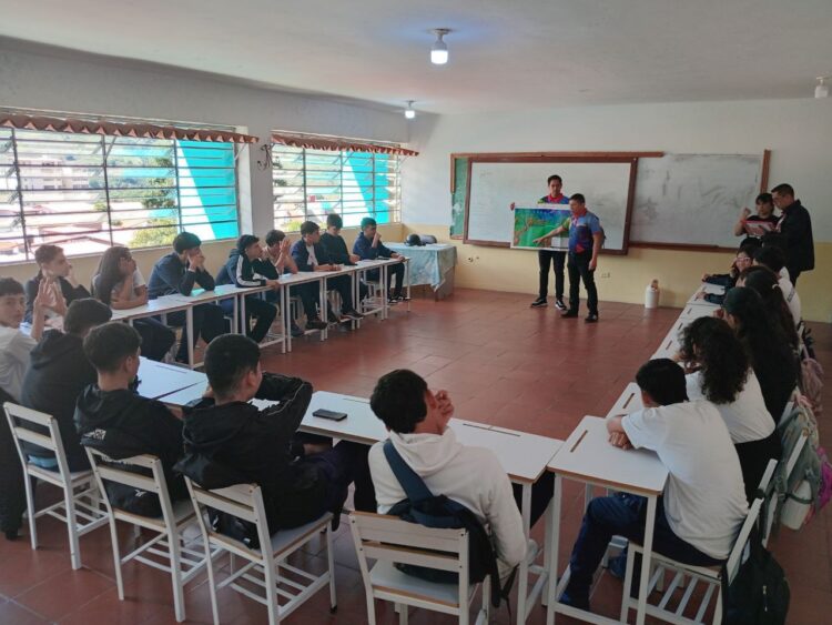 Mucyt impulsa la ciencia y la tecnología en instituciones educativas de Mérida.