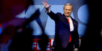 Kast y Jara se disputarán la presidencia de Chile en pleno aumento de la ultraderecha