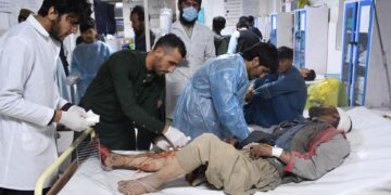 Un terremoto de 6,3 en Afganistán deja al menos 15 muertos y casi 320 heridos