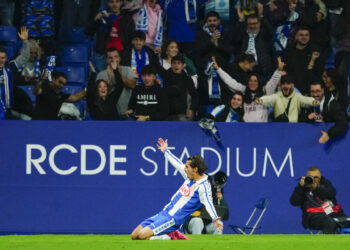 2-1. El Espanyol tumba al Sevilla con suspense