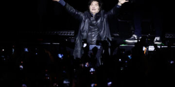 Milei lidera imagen presidencial en Suramérica, pero todos cierran el año con alto rechazo