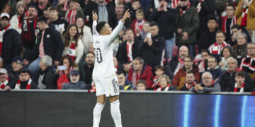 Mbappé, de “tocar fondo” a perseguir récords de Cristiano
