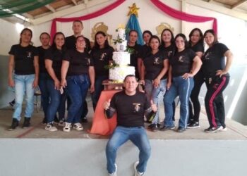 Con broche de oro: Cierra aniversario 80 de la escuela Máximo Saavedra de San Rafael 