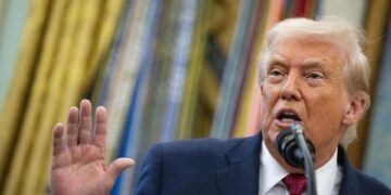 Venezuela tacha de «grotesca amenaza» el anuncio de Trump sobre «supuesto bloqueo naval»