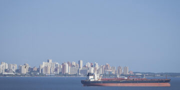 China acusa a EEUU de «violar el derecho internacional» por la incautación de petroleros