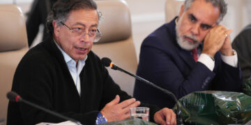 Petro afirma que Trump «está desinformado», tras advertencia de que será «el siguiente»