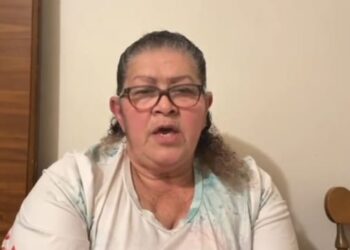 Dueña del Kiosco Pregonero de Sucre protesta demolición del mismo