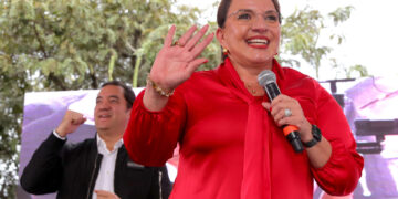 Honduras aguarda conteo especial entre pedido de “voto por voto” y resguardo del material