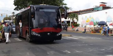 Alcalde de Valera desmiente aumento del pasaje y exigió a transportistas acatar la Gaceta Nacional