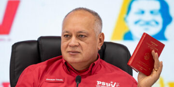 ¿Quién es quién en el nuevo buró político de Nicolás Maduro?