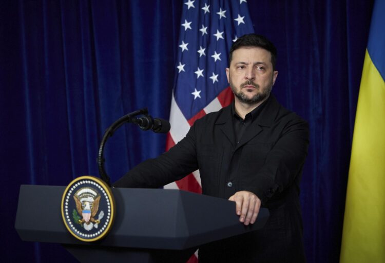 El presidente de Ucrania, Volodímir Zelensky, tras reunirse este domingo con Donald Trump en Palm Beach. EFE/EPA/PRESIDENTIAL PRESS SERVICE / HANDOUT HANDOUT EDITORIAL USE ONLY/NO SALESHANDOUT EDITORIAL USE ONLY/NO SALES