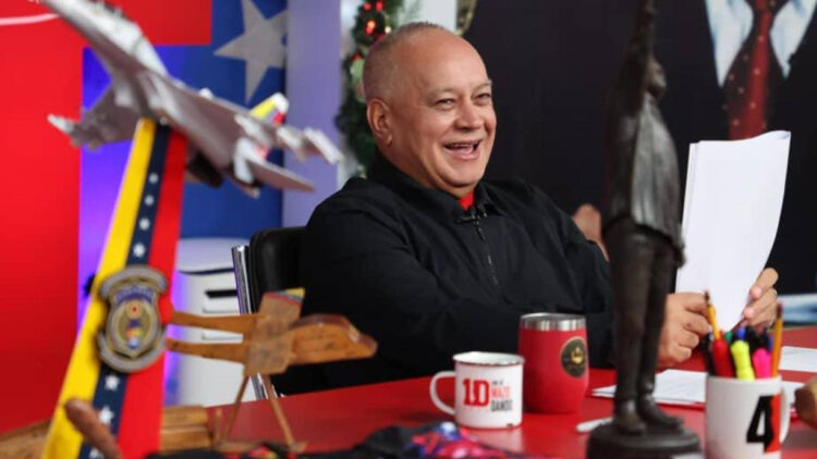 Fotografía tomada del sitio Con el Mazo Dando del ministro de Interior de Venezuela, Diosdado Cabello, durante su programa este miércoles, desde Caracas (Venezuela). Cabello informó del decomiso de cientos de kilos de marihuana en operativos recientes. EFE/ Con el Mazo Dando