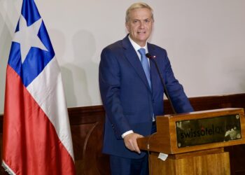 Kast habla con Noboa sobre la creación de corredor para retorno de migrantes venezolanos