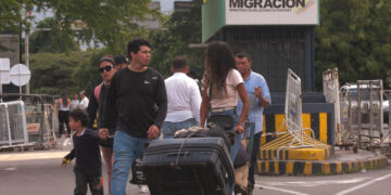 La normalidad reina en la frontera de Colombia con Venezuela, ajena a la crisis con EE.UU.