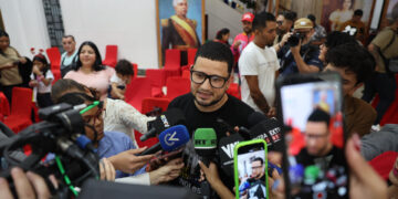 Venezolanos repatriados de El Salvador piden garantías para acudir a audiencia en EE.UU.