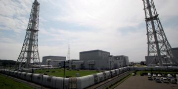 Japón se dispone a reactivar la mayor central nuclear del mundo tras visto bueno local