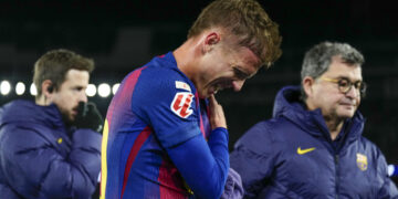 Dani Olmo estará un mes de baja por una luxación en el hombro izquierdo