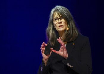 La ceremonia de los Nobel en Estocolmo tendrá doce hombres y una sola mujer sobre el escenario