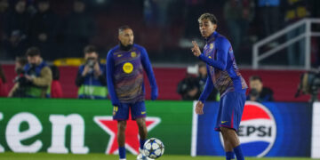 Flick recupera a Lewandowski, Raphinha y Fermín en el once titular