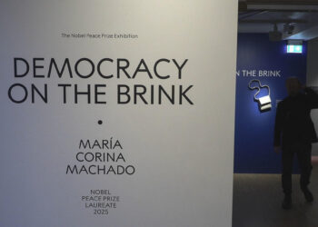 El Centro del Nobel de la Paz documenta el activismo de Machado y el «éxodo» venezolano