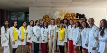 Iahula entrega certificados a 14 nuevas especialistas en enfermería   