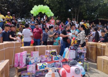 Mérida | Niños de Zea recibieron juguetes en Navidad 