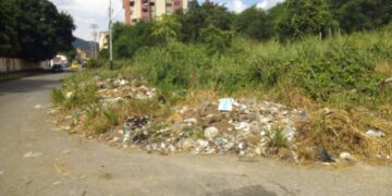 Alcalde de Valera anuncia decreto y multas severas contra dueños de terrenos baldíos y abandonados